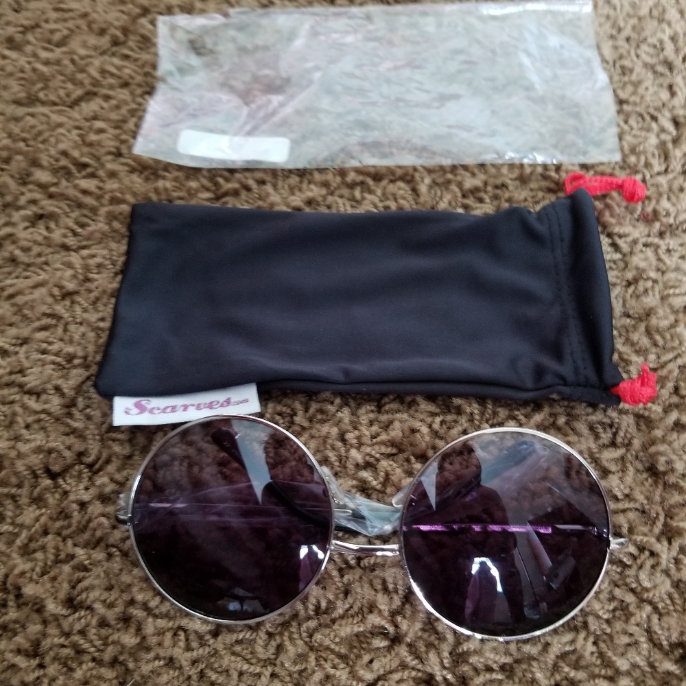 Fun& Funky Sunglasses! 70's Style✌🏽💕💕NWT